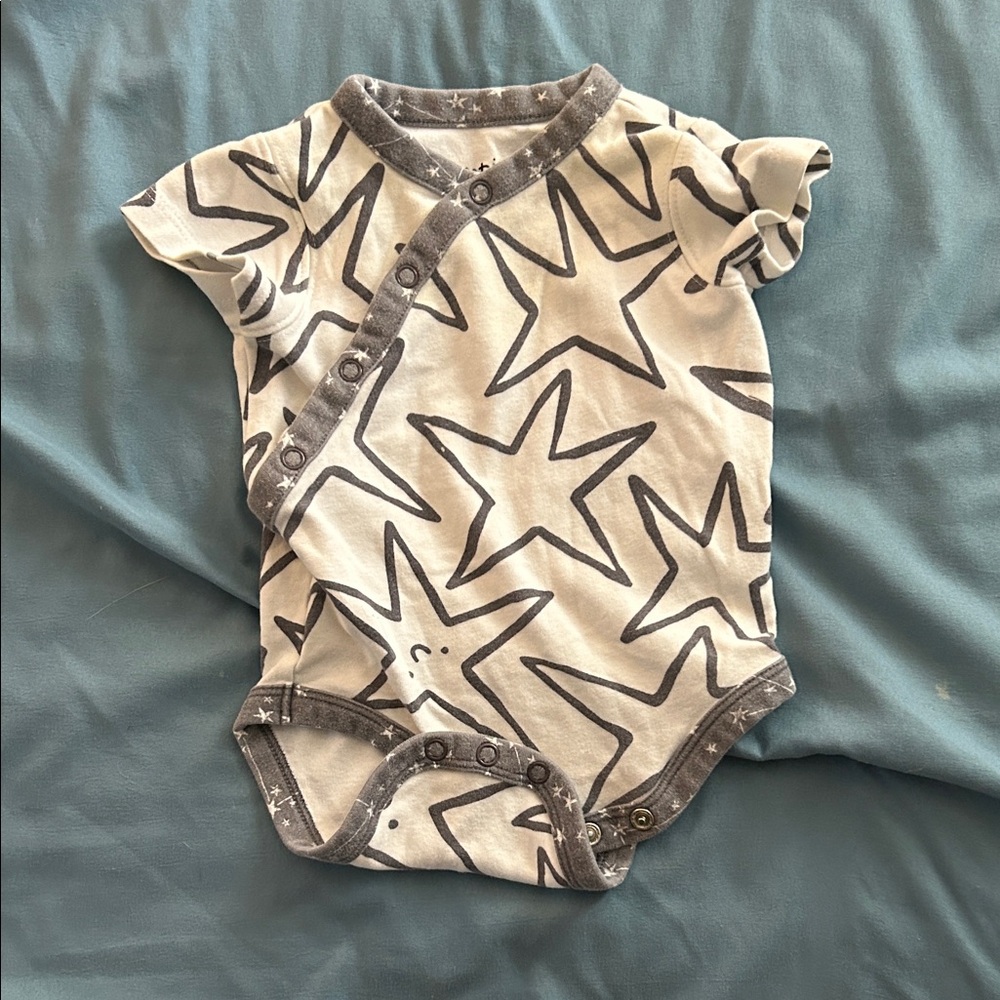 Boys 3-6 month clothing bundle - Picture 9 of 12